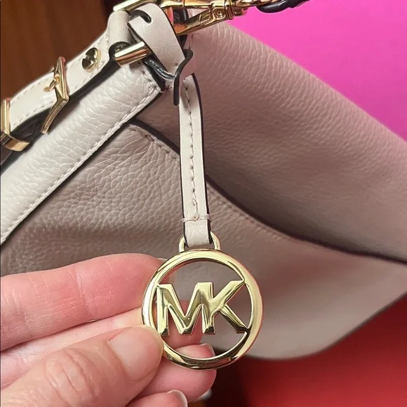 EUC Michael Kors Blush Pink Leather Crossbody Bag - Picture 8 of 16